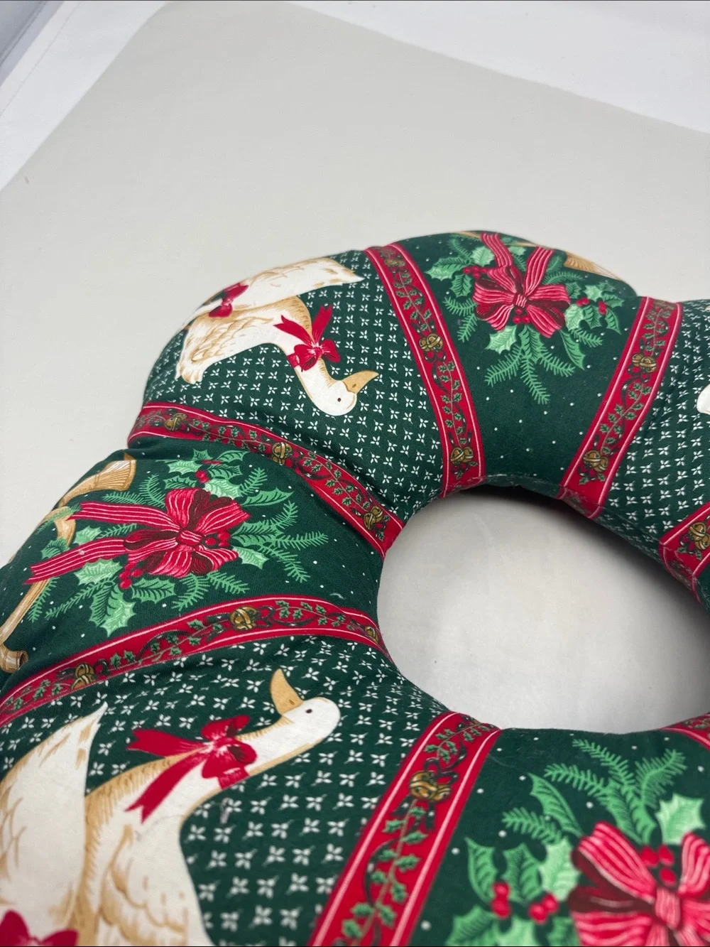 HANDMADE GOOSE CHRISTMAS WREATH FABRIC HOLIDAY NEEDS REPAIR VINTAGE COTTAGECORE